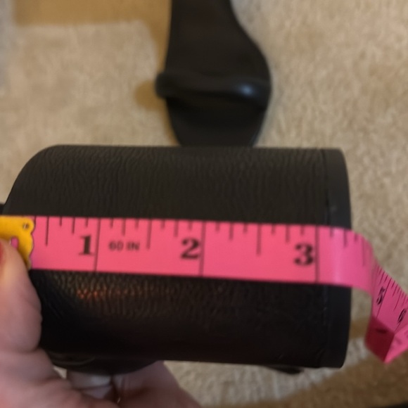 NWOT Rebecca Minkoff Malina black leather ankle strap sandal with clasp size 9.5 - Picture 6 of 8